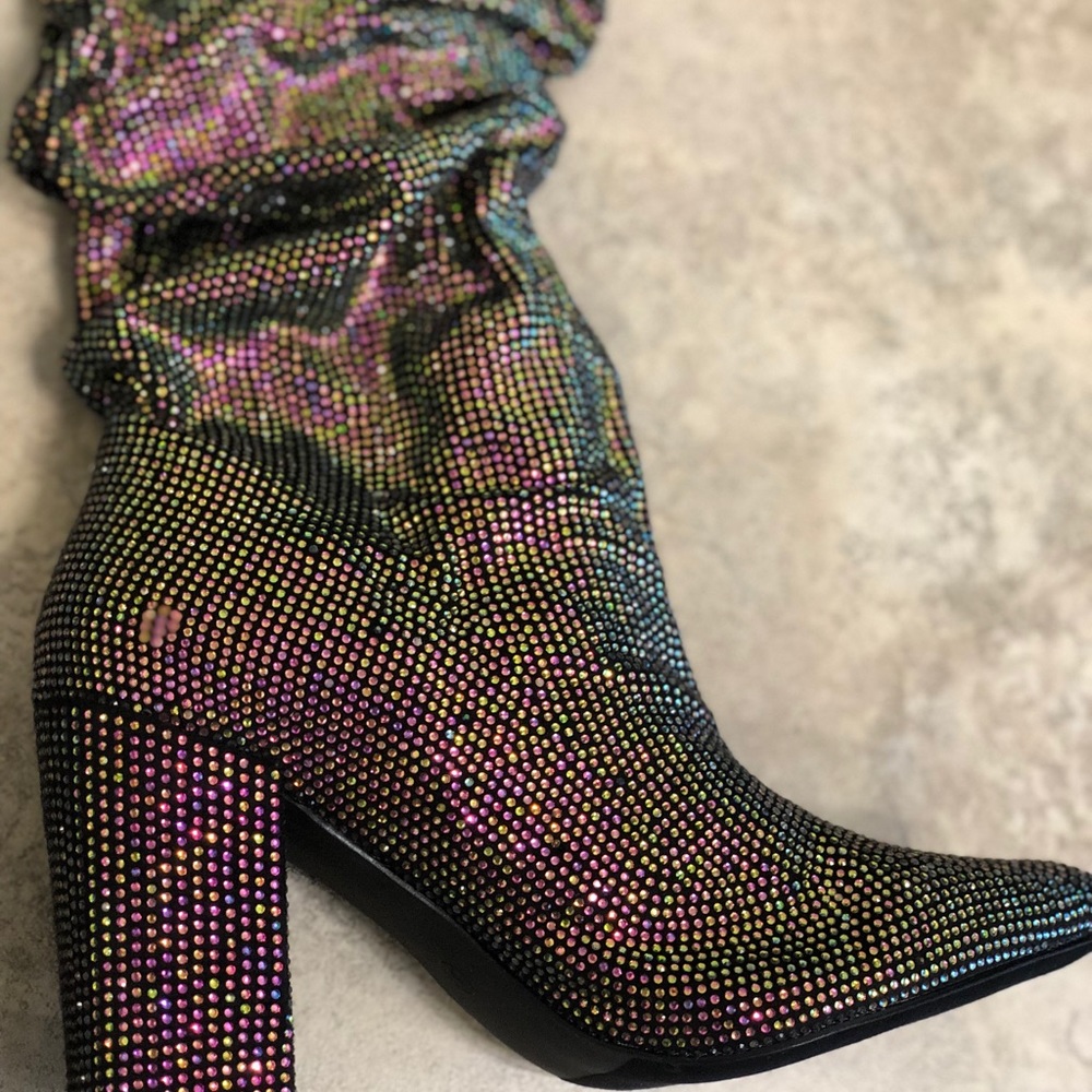 Hot Miami Styles - Ruched Point Toe Boots